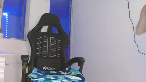candy_giuliana21 online show from April 23, 1:07 am