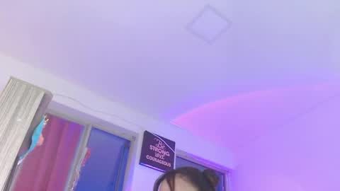candy_giuliana21 online show from May 1, 1:54 am