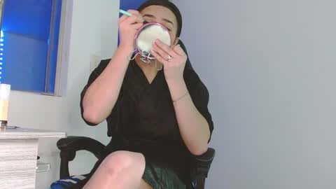candy_giuliana21 online show from May 26, 1:23 am