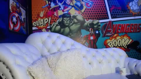 Snapshot of candy_hairy chatting on October 30, 2:35 am candy online show from October 30, 2:35 am