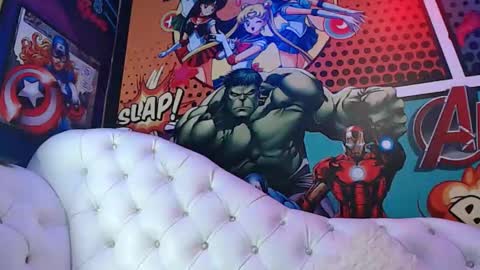 Snapshot of candy_hairy chatting on December 5, 2:42 am candy online show from December 5, 2:42 am