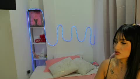 candy_kitty7343 online show from May 31, 4:42 am