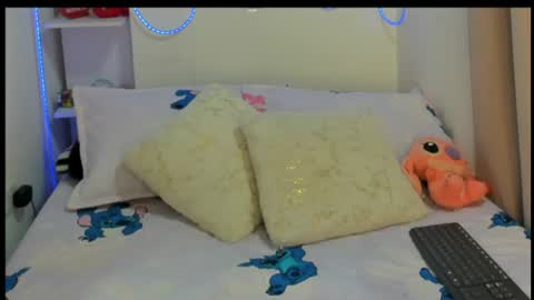 Snapshot of candy_kitty7343 chatting on June 24, 4:33 am candy_kitty7343 online show from June 24, 4:33 am