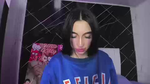 Snapshot of candy_leila3 chatting on March 13, 4:08 am Leila online show from March 13, 4:08 am