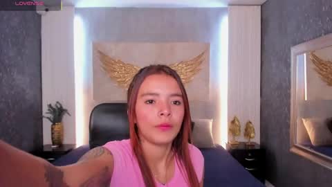 Snapshot of candy_lyn_ chatting on June 3, 11:24 am C A N D Y online show from June 3, 11:24 am