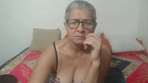 Snapshot of candy_mature_ chatting on December 28, 8:37 am candy online show from December 28, 8:37 am