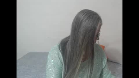 Snapshot of candy_mature_ chatting on January 12, 10:02 am candy online show from January 12, 10:02 am