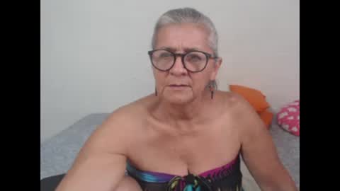 Snapshot of candy_mature_ chatting on January 14, 9:41 pm candy online show from January 14, 9:41 pm