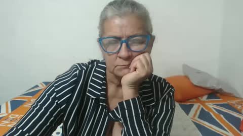 Snapshot of candy_mature_ chatting on February 15, 2:04 am candy online show from February 15, 2:04 am