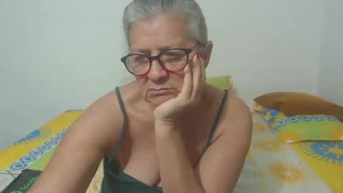 Snapshot of candy_mature_ chatting on March 10, 10:26 am candy online show from March 10, 10:26 am