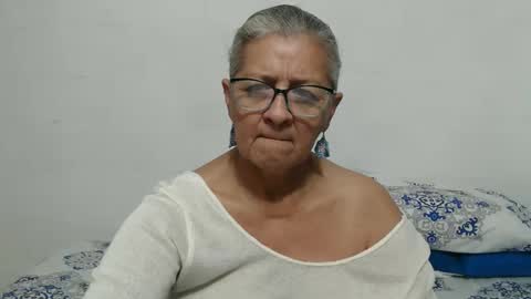 candy online show from November 14, 10:58 am