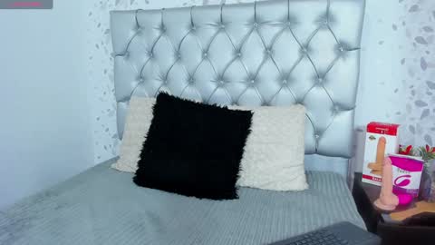 candy mery online show from December 12, 10:42 pm