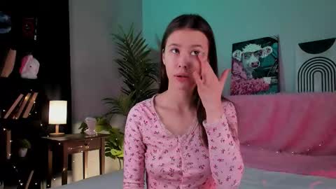 Sandy online show from September 20, 11:22 am