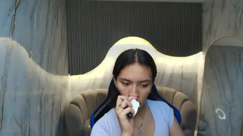 Snapshot of candy_sky_r chatting on April 18, 3:10 am Candy online show from April 18, 3:10 am
