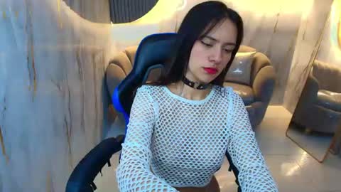 Snapshot of candy_sky_r chatting on July 16, 3:12 am Candy online show from July 16, 3:12 am