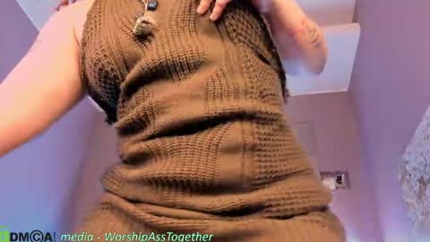 Snapshot of candy_yeah chatting on March 28, 2:22 am Mary online show from March 28, 2:22 am