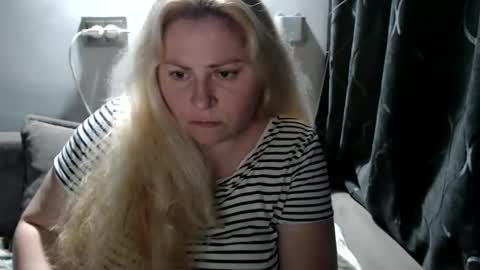 Laura online show from January 11, 10:18 pm