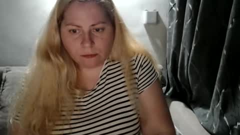 Laura online show from January 13, 7:31 pm