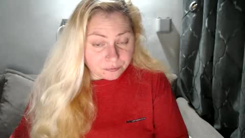 Laura online show from January 16, 7:31 pm