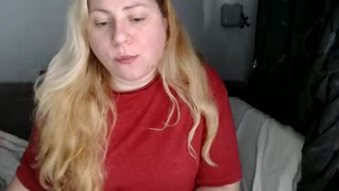 Laura online show from February 12, 7:44 am
