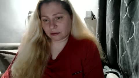 Laura online show from February 25, 9:46 pm