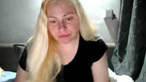 Laura online show from March 12, 5:07 pm