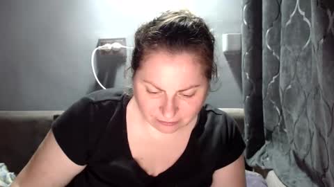 Laura online show from January 5, 6:00 pm