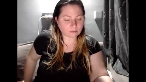 Laura online show from June 6, 8:02 pm