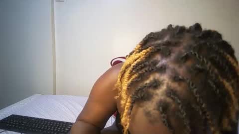 candycurly_ online show from October 23, 10:47 am