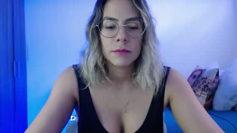 Candy Dowson online show from July 28, 8:52 pm