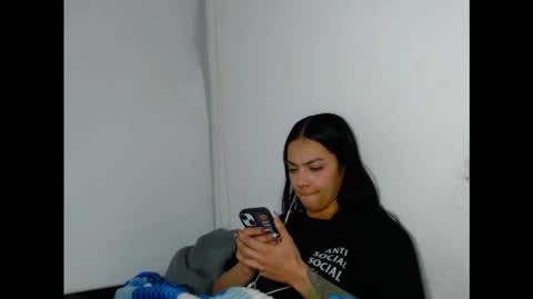 Sara online show from October 31, 5:30 am