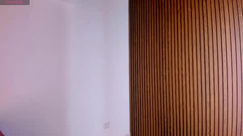Snapshot of candyglow_ chatting on April 30, 5:52 pm candyglow_ online show from April 30, 5:52 pm