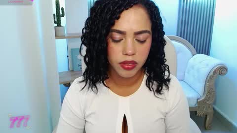 Snapshot of candyhot_tk chatting on March 16, 5:44 am candy online show from March 16, 5:44 am