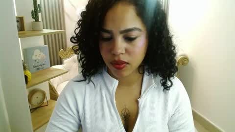 Snapshot of candyhot_tk chatting on May 11, 3:01 am candy online show from May 11, 3:01 am