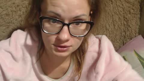 Snapshot of candylady13 chatting on December 1, 6:41 pm say meow and send tips online show from December 1, 6:41 pm