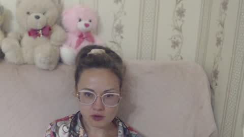 say meow and send tip  online show from July 2, 6:47 pm