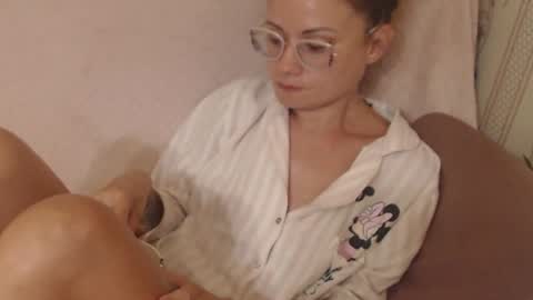 say meow and send tip  online show from July 14, 7:08 pm