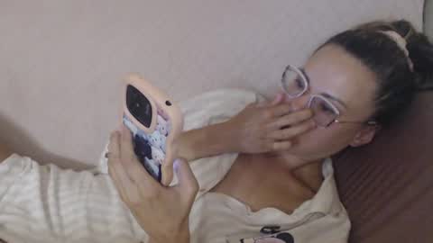say meow and send tip  online show from July 18, 4:33 pm