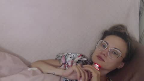 say meow and send tip  online show from July 23, 7:06 am