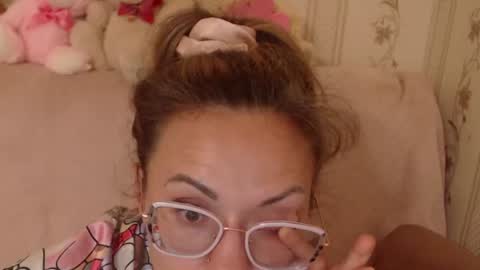 say meow and send tip  online show from July 26, 9:00 pm
