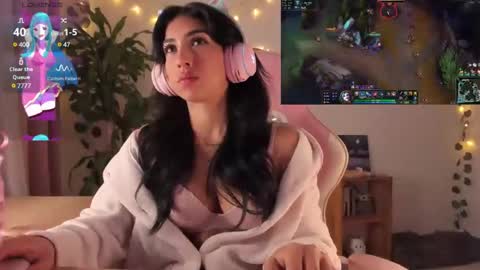 PrincessLau online show from March 5, 8:54 am