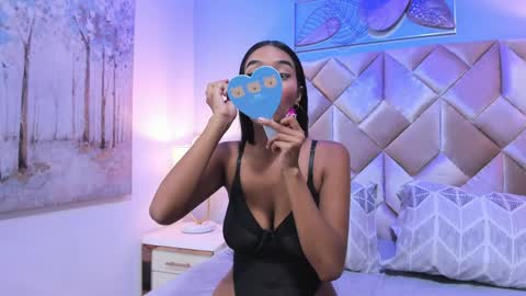 Snapshot of candylips4 chatting on April 2, 3:20 pm Candy online show from April 2, 3:20 pm