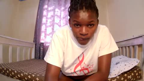 Snapshot of candymia3 chatting on January 8, 11:21 am Candice online show from January 8, 11:21 am