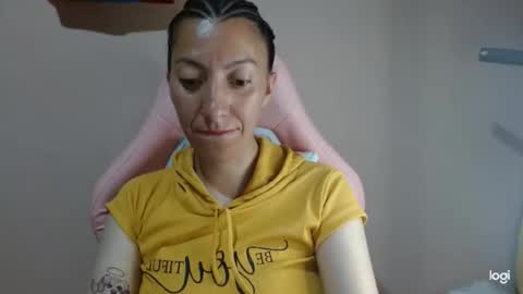 candymilfff online show from March 16, 4:29 am