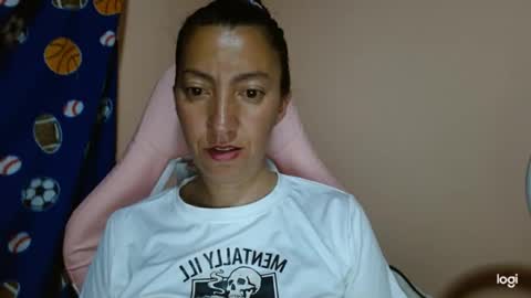 candymilfff online show from May 8, 3:23 am