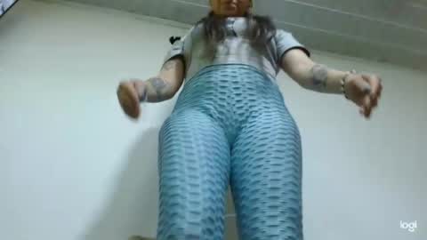 candymilfff online show from June 30, 10:11 pm