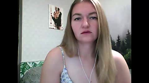 Snapshot of candyolime chatting on September 28, 9:31 pm Daisy online show from September 28, 9:31 pm