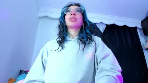 candyrisex online show from July 28, 3:46 am
