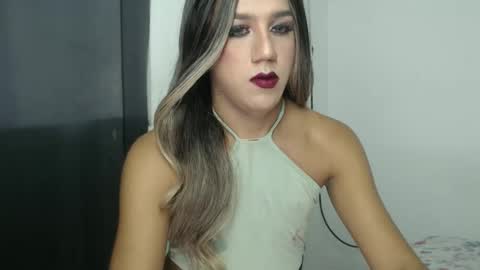 Snapshot of candysofiaxts chatting on October 28, 2:59 am candysofiaxts online show from October 28, 2:59 am