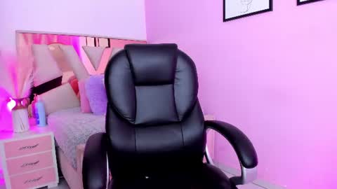 Snapshot of candyvioletta_ chatting on August 1, 11:53 am Violetta online show from August 1, 11:53 am
